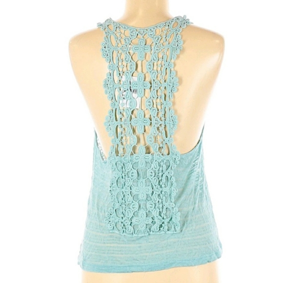 painted threads Tops - NWT. Beautiful lace bank tank top. Medium.